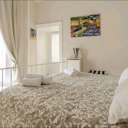 Borgo Santa Lucia Apartment Nápoles Exterior foto
